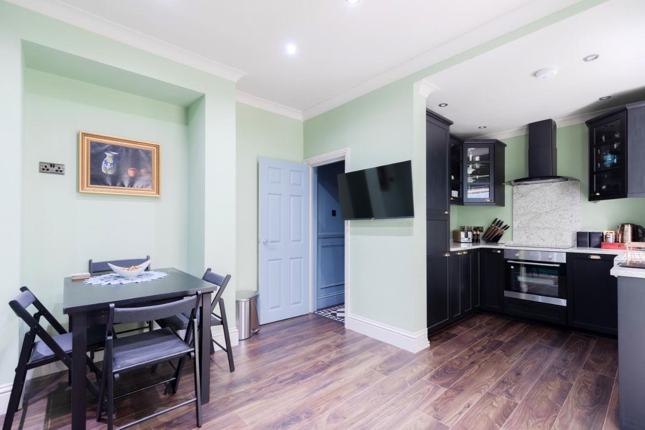 Central Stylish 2-Bed Apartment In London Exterior foto